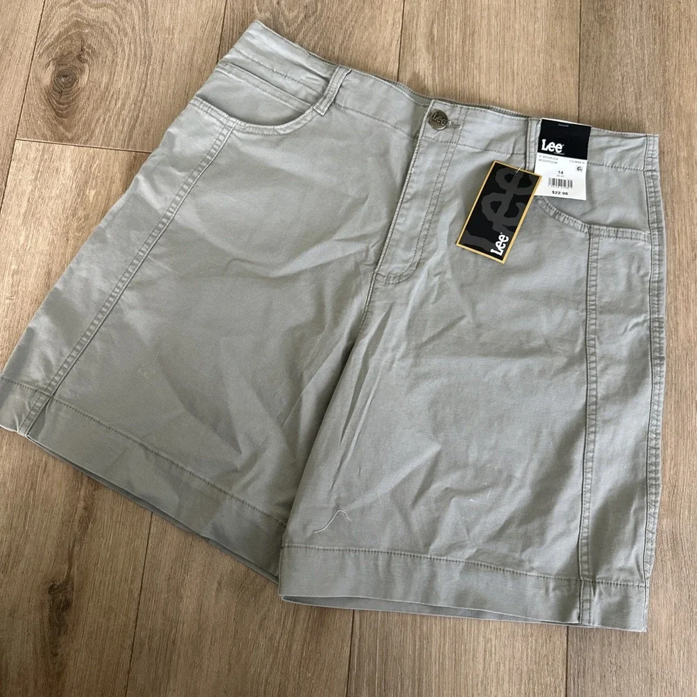 Lee Women's Bermuda Shorts Mushroom 8